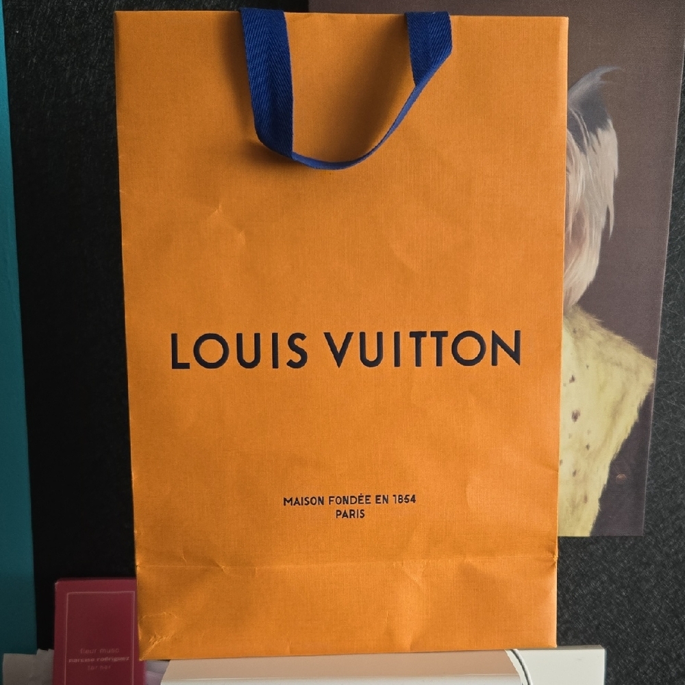 LOUIS VUITTON BAG